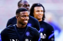 德甲赛程吃紧，费耶诺德今晚官宣签约，更衣室稳定，心理建设被强调的简单介绍爱游戏APP