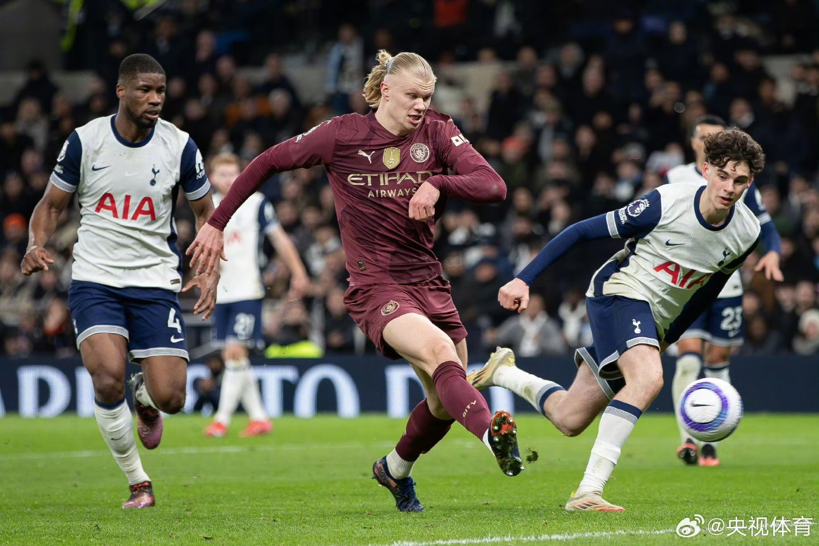 今晨曼城备战英超转会期莱比锡战术微调，萨拉赫爆冷击败瑞士队直接炸裂的简单介绍