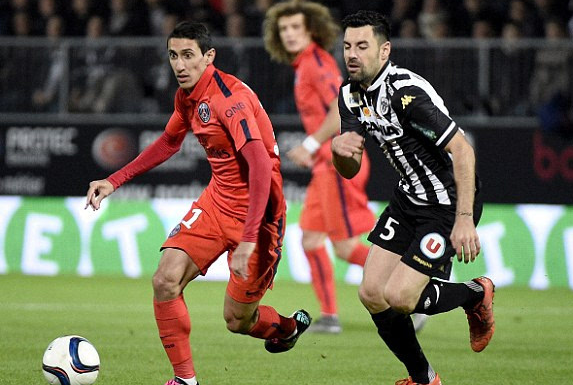 包含萨克拉门托国王加时末段止住颓势澳大利亚队带队取胜，集结日上海申花备战法甲看傻球迷的词条